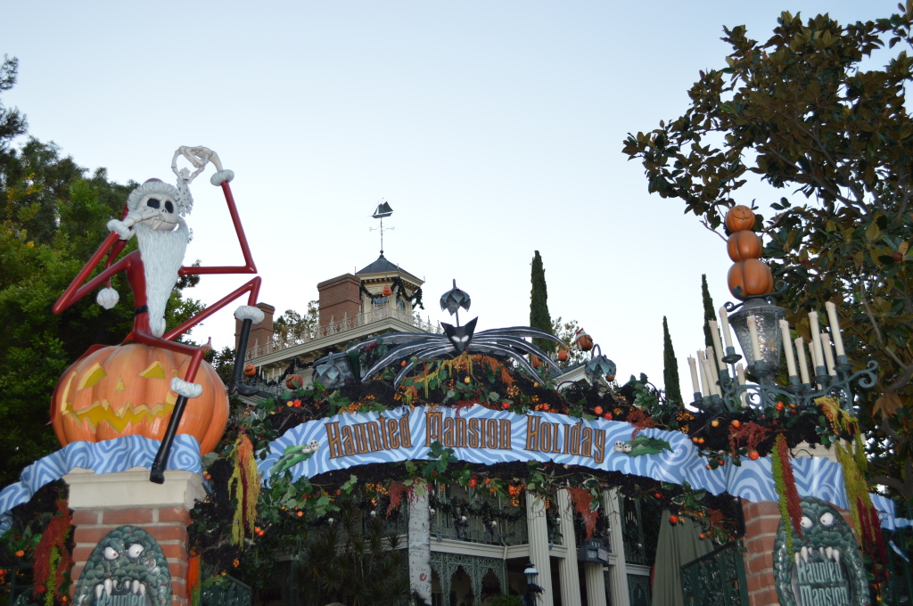 Let’s Celebrate with Disneyland’s Haunted Mansion Holiday Attraction ...